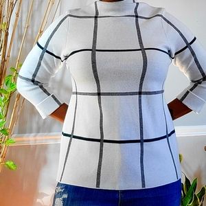 Tahari women's classy sweater top.